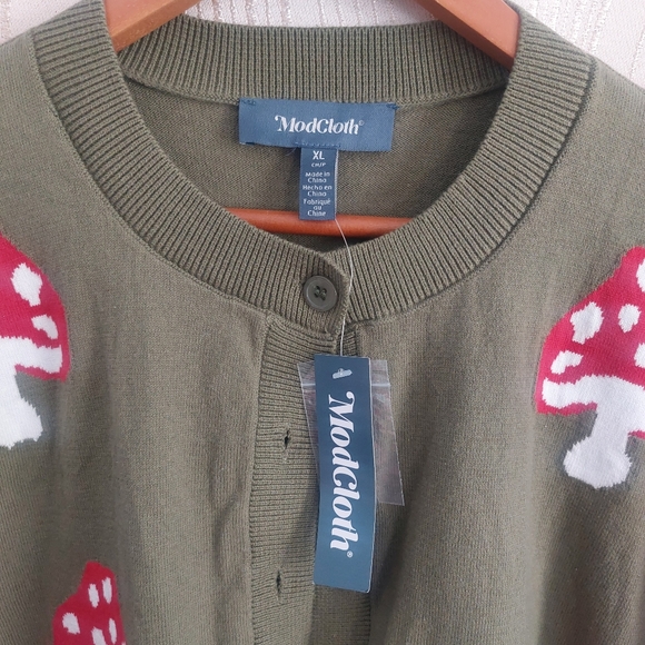 Modcloth Mushroom Cardigan Sweater Olive Green NWT XL Cotton Old Soul Classic - Picture 4 of 7